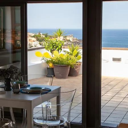 La Terrazza Su Porto Ulisse * Catania